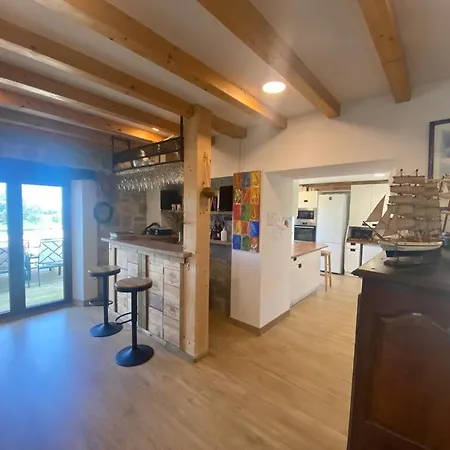 Casa Exclusiva En Cerca De Somo