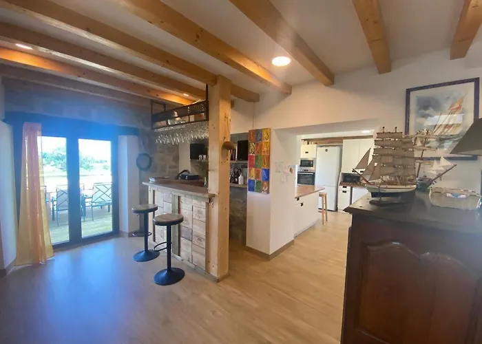 Casa Exclusiva En Cerca De Somo